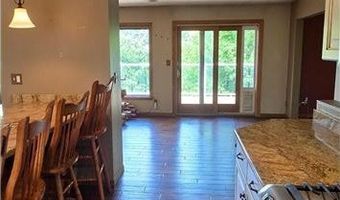2502 S Shore Dr, Albert Lea, MN 56007