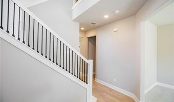 1 Nairn Ln, Bella Vista, AR 72715
