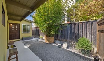 1060 Curtis St, Albany, CA 94706