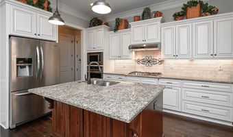 62 Cedarcrest Village Ct, Acworth, GA 30101
