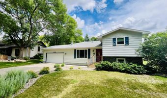 1606 N Jackson St, Aberdeen, SD 57401