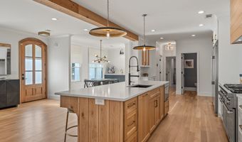 140 Meadowview Rd, Athens, GA 30606