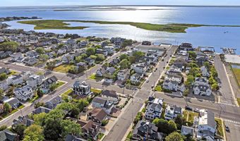 706 S BAY Ave, Beach Haven, NJ 08008