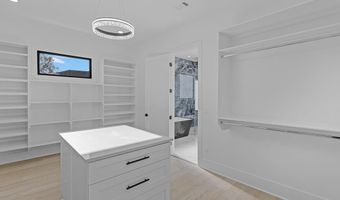 555 Versailles Dr, Auburn, GA 30011