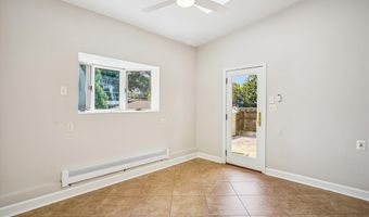 121 S FENWICK St, Arlington, VA 22204