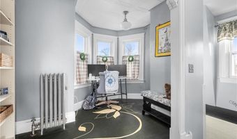 36 England St, Cumberland, RI 02864