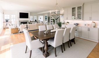 02 Highland Woods Dr, East Greenwich, RI 02818