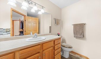 915 Wildflower Ct, Amery, WI 54001