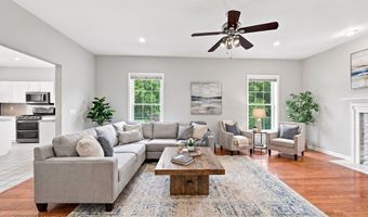 63 Meadow Brook Rd, Brookfield, CT 06804