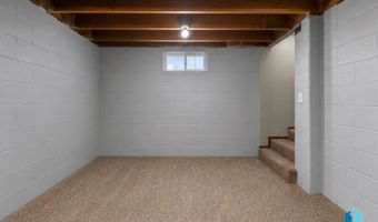 48246 264th St, Brandon, SD 57005
