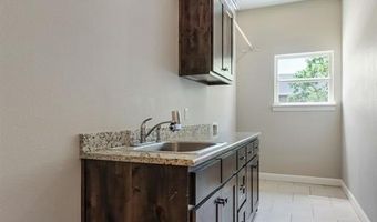 140 Cowan Xing, Alvord, TX 76225