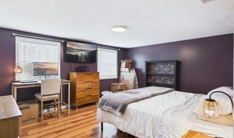 19 Deerwood Dr B, Amherst, NH 03031