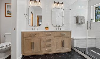 3536 N DICKERSON St, Arlington, VA 22207