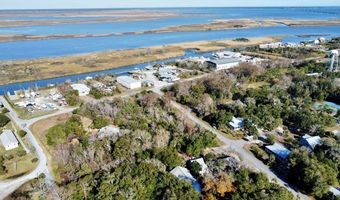 350 Market St, Apalachicola, FL 32320