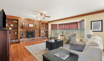 6 River Bluff Ct, Augusta, MO 63332