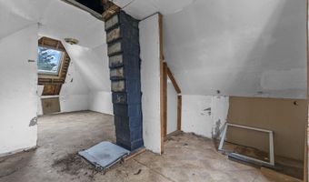 39 W 40TH St, Bayonne, NJ 07002