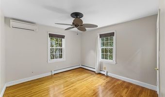 53 School St, Johnston, RI 02919