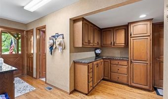 2224 Stonewall Dr, Bartlesville, OK 74006