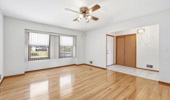 60 Pelican Dr, Bayville, NJ 08721