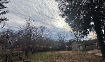 491 N LATHAM St N, Alexandria, VA 22304