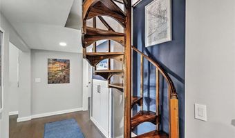 166 New Meadow Rd, Barrington, RI 02806
