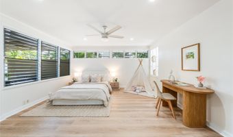 902 Wanaao Rd, Kailua, HI 96734