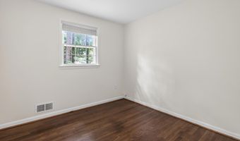 5133 RED FOX Dr, Annandale, VA 22003