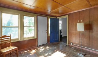 31 First St, Athens, OH 45701