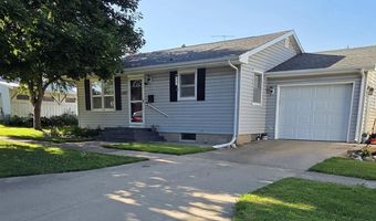 507 3rd Ave, Ackley, IA 50601