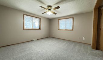 922 Elk Ave, Adams, WI 53910