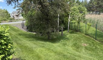 35 Governor Cir, Albany, NY 12208