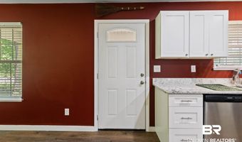 10 Middleton Ln, Atmore, AL 36502
