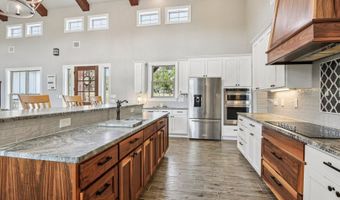 132 Wood Vly, Adkins, TX 78101