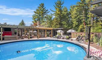 60 Alta Dl NE, Ada, MI 49301