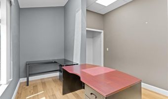 1050 Main St 24, East Greenwich, RI 02818