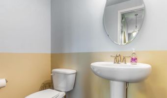 43848 ARTSMITH Ter, Ashburn, VA 20147