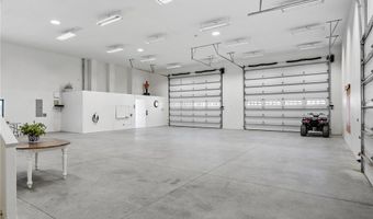 16878 Shirwaun Rd, Apple Valley, CA 92307