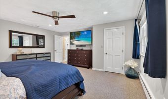 28 Algonquin Ave, Andover, MA 01810