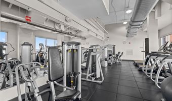 2001 15TH St N 813, Arlington, VA 22201