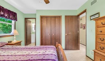 471 Linden Ln, Antioch, IL 60002