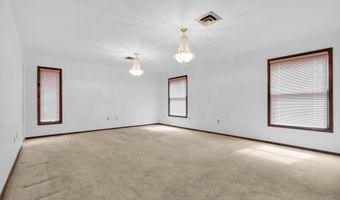 3908 SHORT HILL Dr, Allentown, PA 18104