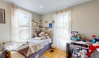 2043 N Belfast Ave, Augusta, ME 04330