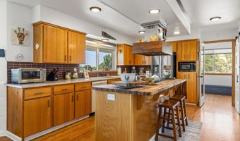 38906 Demoss Rd, Benton City, WA 99320