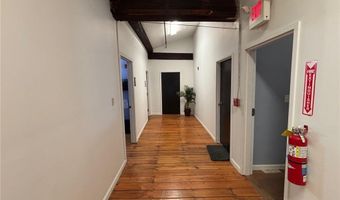 3 Division St 2B, East Greenwich, RI 02818