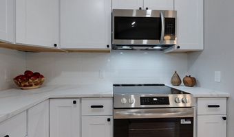 17 Ravine Rd, Billerica, MA 01821