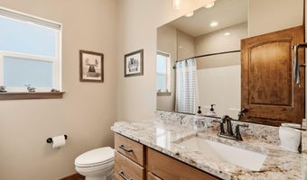 150 Links Dr, Blanchard, ID 83804