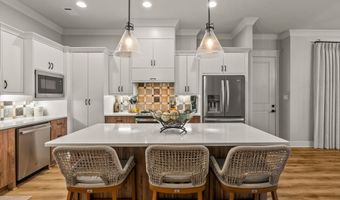 1121 Essex Dr, Benton, AR 72019