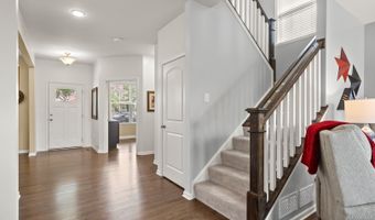 1600 Creeks Crossing Dr, Algonquin, IL 60102