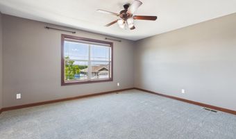 812 S 5th Ave, Brandon, SD 57005