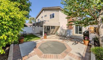 8437 E Amberwood St, Anaheim, CA 92808